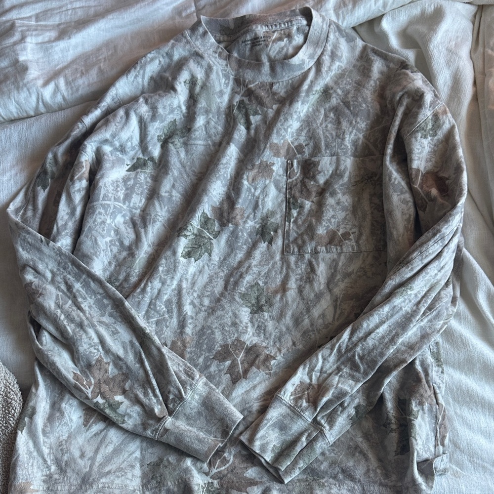 Abercrombie camouflage long sleeve tee